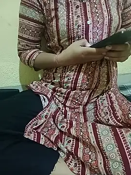 Seema yadav01 online show from July 21, 2026, 5:21 am