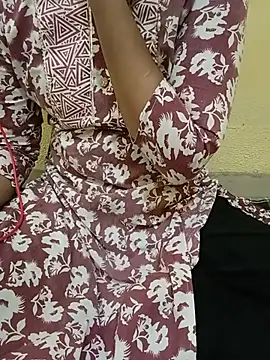 Seema yadav01 online show from July 24, 2026, 5:16 am