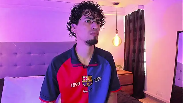 Snapshot of MichaelEvanss_ chatting on June 12, 2026, 12:48 pm MichaelEvanss online show from June 12, 2026, 12:48 pm