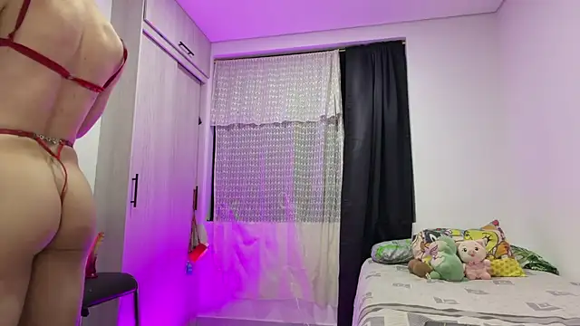 Snapshot of _peachyboy chatting on July 19, 2026, 3:43 am peachyboy online show from July 19, 2026, 3:43 am