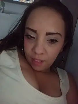 Snapshot of anisuescun chatting on June 10, 2026, 1:17 am anisuescun online show from June 10, 2026, 1:17 am