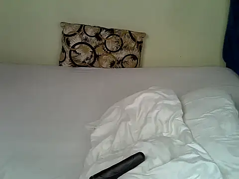 lovvelyheers online show from June 2, 2026, 8:11 pm