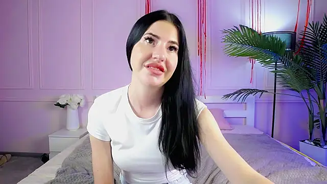 Emily xoo online show from June 8, 2026, 1:28 am
