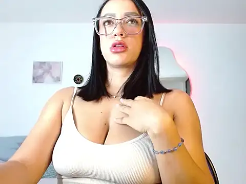 Obsidianlove1 online show from June 8, 2026, 1:28 am