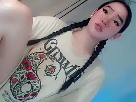 Snapshot of Miles_Wilson chatting on July 30, 2026, 2:54 am Miles Wilson online show from July 30, 2026, 2:54 am