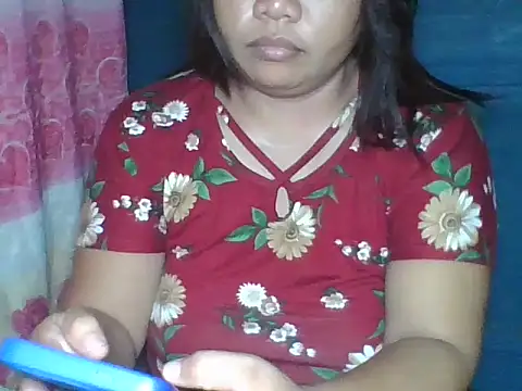 Snapshot of MommyKaye30 chatting on July 21, 2026, 6:10 pm MommyKaye30 online show from July 21, 2026, 6:10 pm