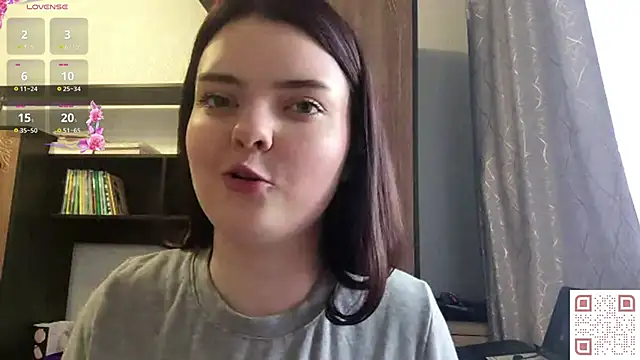 RebelDesiree online show from June 18, 2026, 6:13 am