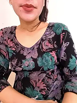 zoya baby  online show from May 16, 2026, 6:32 am