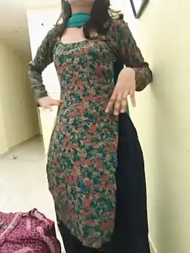 Snapshot of zoya_baby_ chatting on July 31, 2026, 3:22 pm zoya baby online show from July 31, 2026, 3:22 pm
