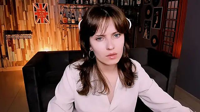 Snapshot of LolaDominara chatting on June 11, 2026, 7:28 am LolaDominara online show from June 11, 2026, 7:28 am