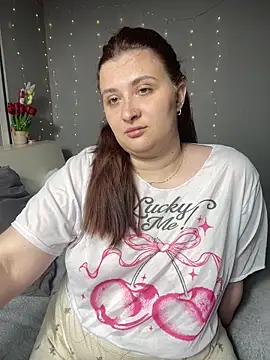 Snapshot of AureTease chatting on May 24, 2026, 6:24 pm AureTease online show from May 24, 2026, 6:24 pm