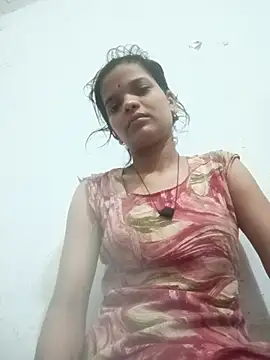 Student garl 1 online show from May 31, 2026, 11:39 pm
