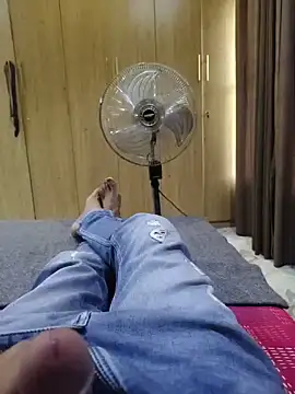 santhoshkannadaboy online show from May 22, 2026, 4:01 pm