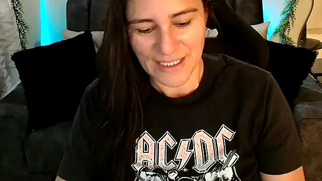 LUCYMILF SEXY online show from May 30, 2026, 2:47 pm