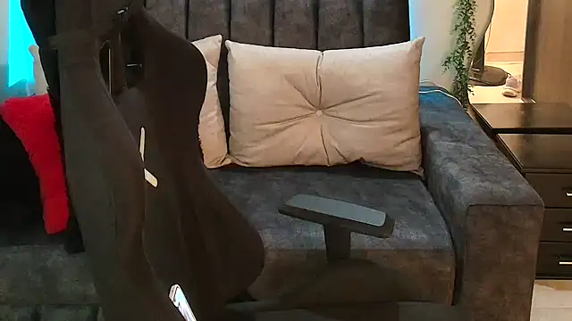 LUCYMILF SEXY online show from June 5, 2026, 6:02 pm