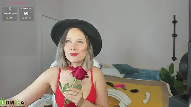 Nikki Mi1k online show from June 17, 2026, 2:07 pm