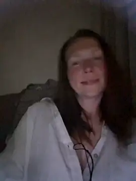 MillaSmileX online show from May 15, 2026, 5:42 pm