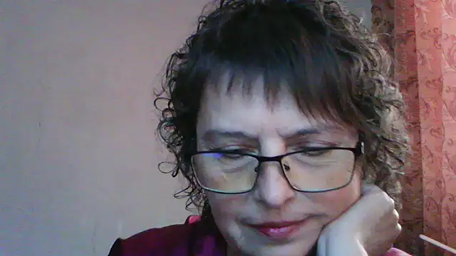 Snapshot of ElizabethGorden chatting on May 24, 2026, 3:33 am ElizabethGorden online show from May 24, 2026, 3:33 am
