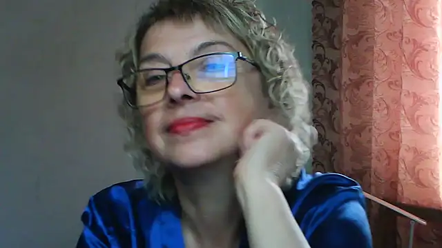 Snapshot of ElizabethGorden chatting on June 23, 2026, 5:49 am ElizabethGorden online show from June 23, 2026, 5:49 am