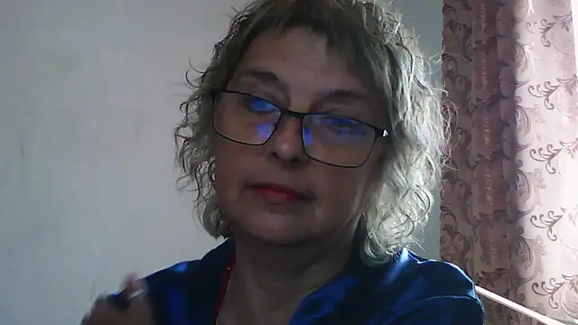 Snapshot of ElizabethGorden chatting on June 27, 2026, 6:18 am ElizabethGorden online show from June 27, 2026, 6:18 am