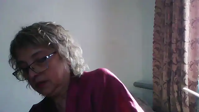 Snapshot of ElizabethGorden chatting on July 11, 2026, 5:54 am ElizabethGorden online show from July 11, 2026, 5:54 am