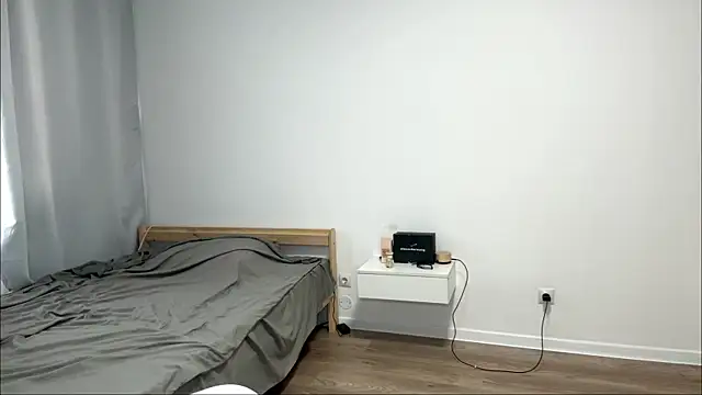 Snapshot of PlushPeep chatting on June 14, 2026, 3:03 pm PlushPeep online show from June 14, 2026, 3:03 pm