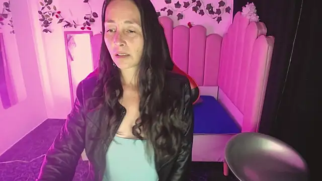janneth16 online show from May 6, 2026, 11:37 am