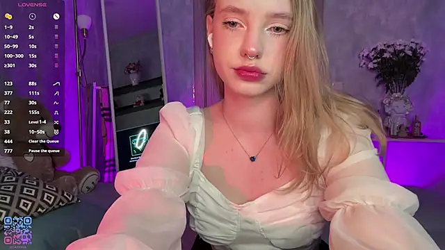Eve Dark Side online show from May 29, 2026, 6:00 am