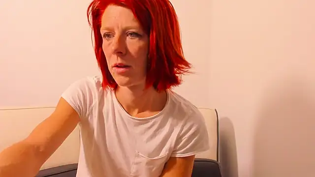PoppyBoop online show from June 11, 2026, 6:22 am
