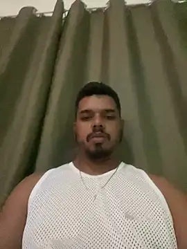 Snapshot of Falcaohot chatting on May 7, 2026, 1:44 am Falcaohot online show from May 7, 2026, 1:44 am