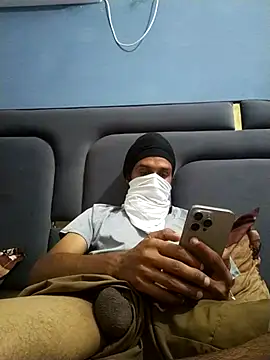 Snapshot of harrydhillon12 chatting on June 28, 2026, 5:35 am harrydhillon12 online show from June 28, 2026, 5:35 am