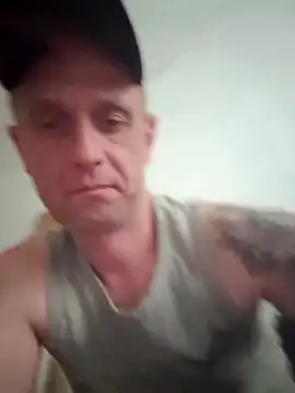 Marcin43w online show from May 10, 2026, 1:05 pm