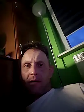 Marcin43w online show from May 14, 2026, 7:31 pm