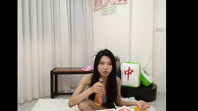 TYBaby202605 online show from June 1, 2026, 12:18 pm
