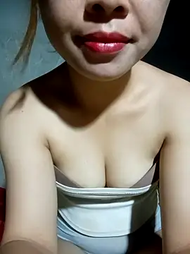 Snapshot of embe1144 chatting on June 16, 2026, 1:36 pm embe1144 online show from June 16, 2026, 1:36 pm