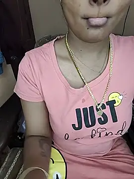 Tamil  Thara003 online show from July 15, 2026, 4:56 pm