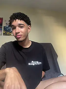 apoloxxxe online show from May 9, 2026, 9:53 pm