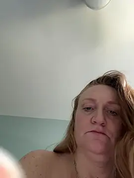 Snapshot of Kellilyn10 chatting on July 12, 2026, 7:38 pm Kellilyn10 online show from July 12, 2026, 7:38 pm