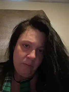 blueeyez1987 online show from May 24, 2026, 1:27 pm