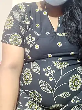 tamilkavitha123 online show from June 21, 2026, 3:25 pm