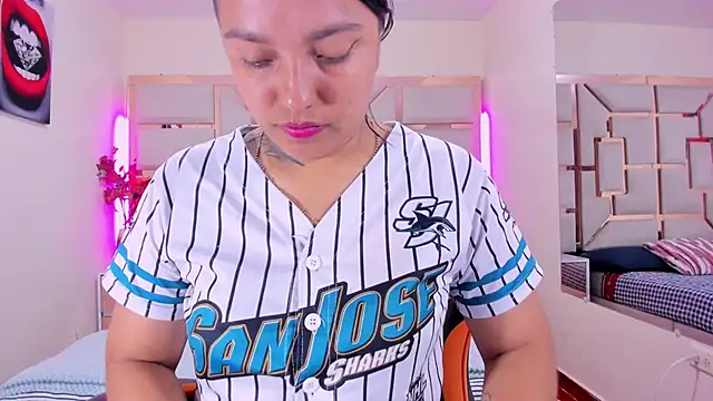 Snapshot of haeily_ruiz chatting on May 16, 2026, 3:58 am haeily ruiz online show from May 16, 2026, 3:58 am