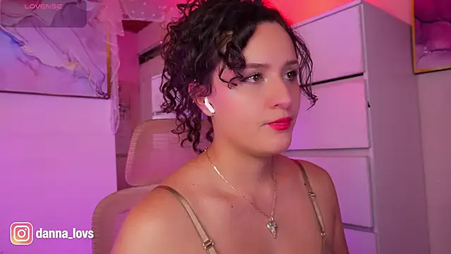 DannaaLovs online show from June 1, 2026, 3:03 pm