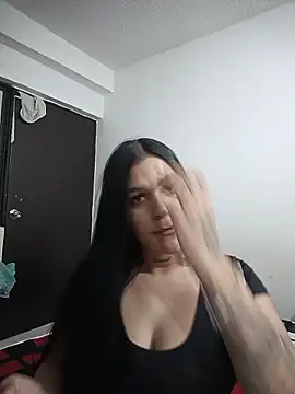 MamiRica25 online show from June 21, 2026, 10:01 pm
