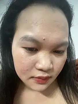 Yumiii 09 online show from May 9, 2026, 4:12 pm