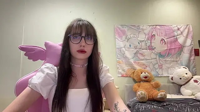 SleepyKristi online show from May 28, 2026, 5:10 pm