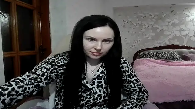 Snapshot of viktoria11x chatting on June 8, 2026, 1:39 am viktoria11x online show from June 8, 2026, 1:39 am