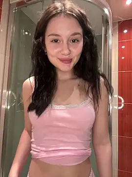 EvaHearts online show from May 16, 2026, 11:14 pm