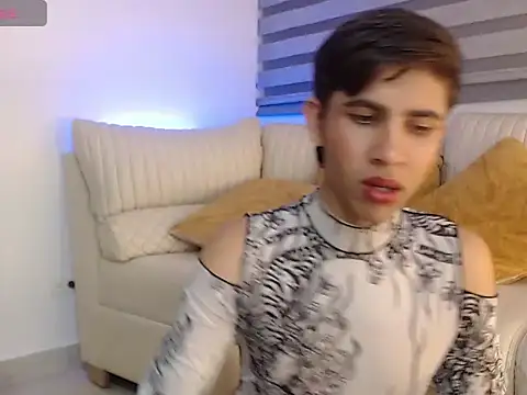 joshua saenz  online show from July 4, 2026, 3:45 am