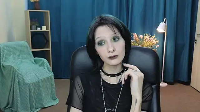 PearleneBolfa online show from May 11, 2026, 11:49 am