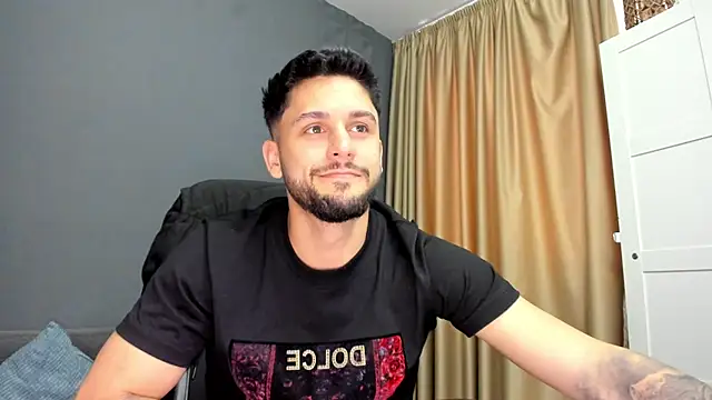 TroyWadee online show from June 4, 2026, 4:29 am